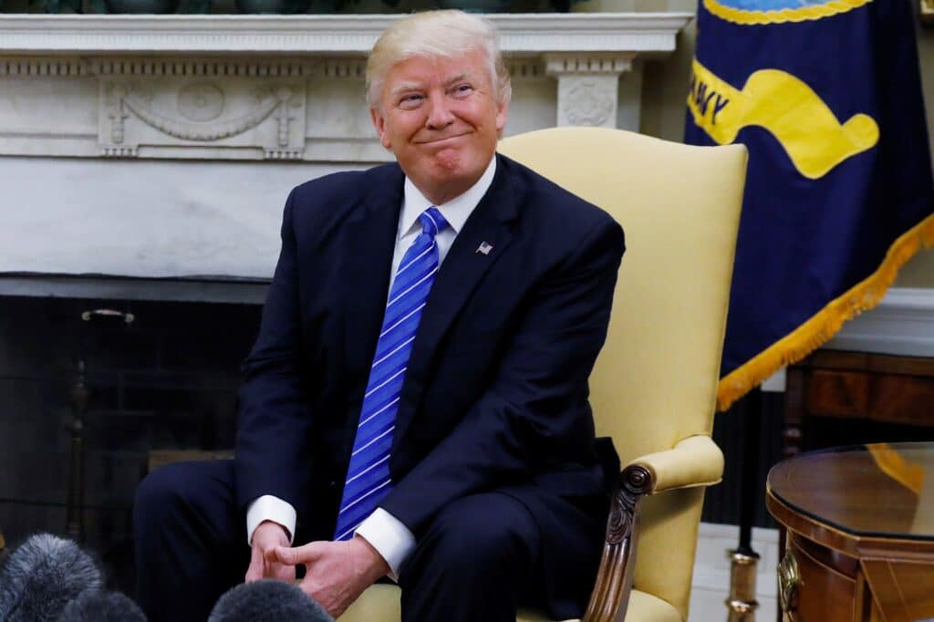découvrez comment les relations controversées entre donald trump et les services russes ont influencé la politique américaine. analyse des faits, des implications et des débats qui entourent cette connexion intrigante.