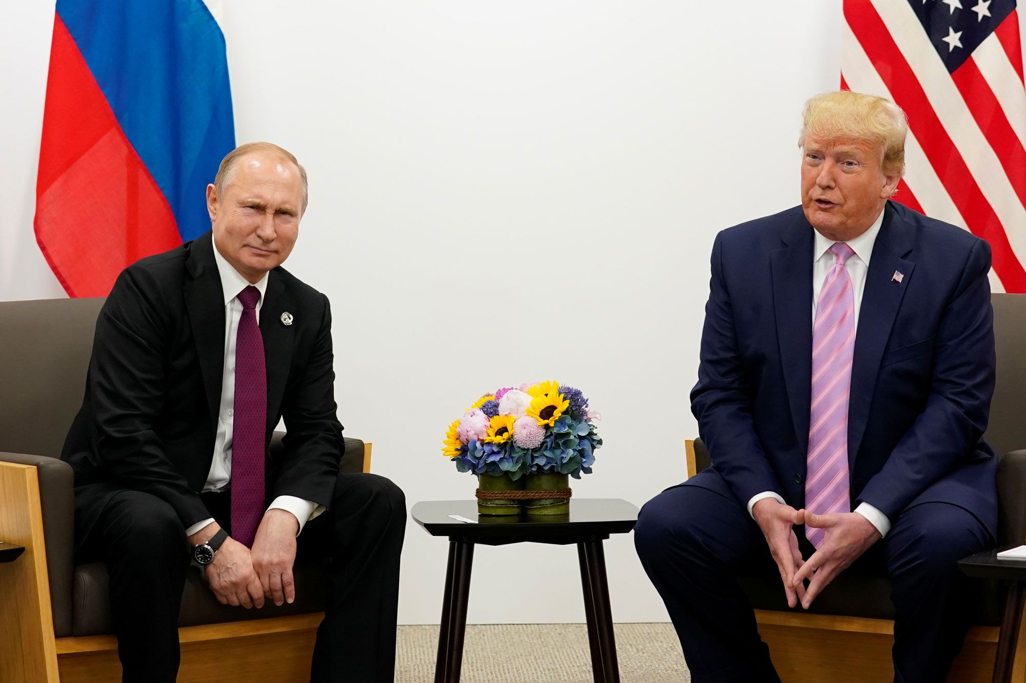 découvrez les enjeux fascinants de l'alliance entre donald trump et vladimir poutine, deux figures politiques controversées. analysez leur impact sur la géopolitique mondiale et les relations internationales dans un contexte en constante évolution.