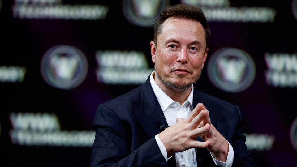 découvrez les détails fascinants de la vie de musk, un père pour la 14e fois. explorez son parcours familial, ses défis et ses succès en tant que figure emblématique de l'entrepreneuriat moderne.