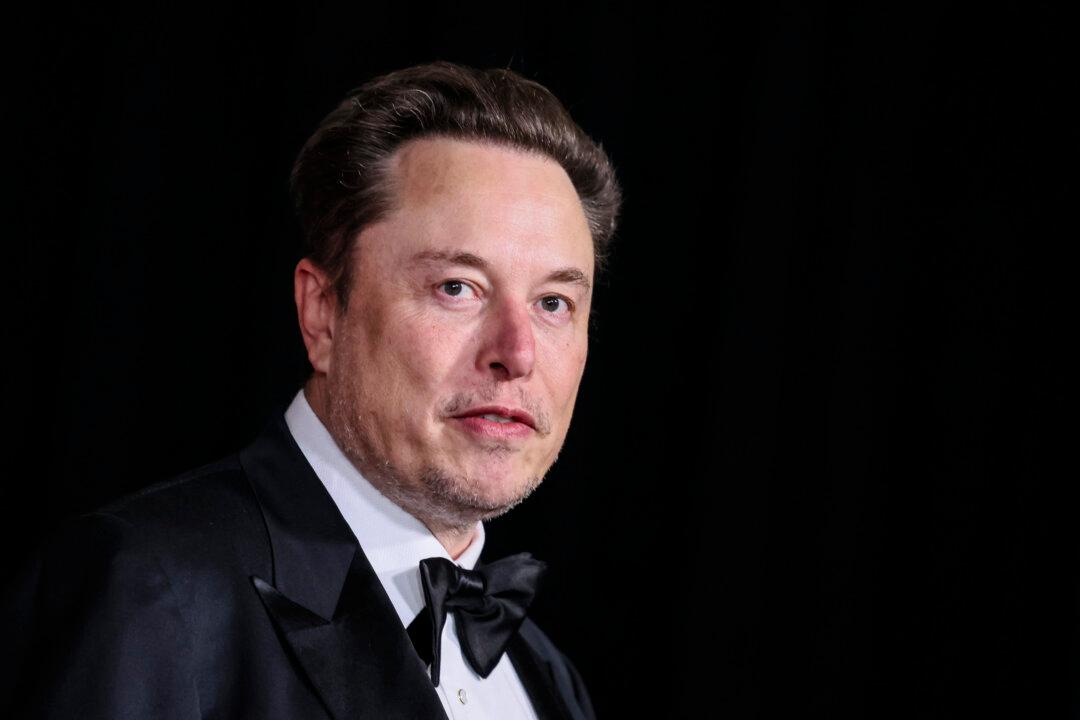 découvrez les stratégies innovantes de elon musk qui ont révolutionné des industries entières. explorez ses méthodes audacieuses, son approche visionnaire et les leçons à tirer pour les entrepreneurs et les leaders d'aujourd'hui.