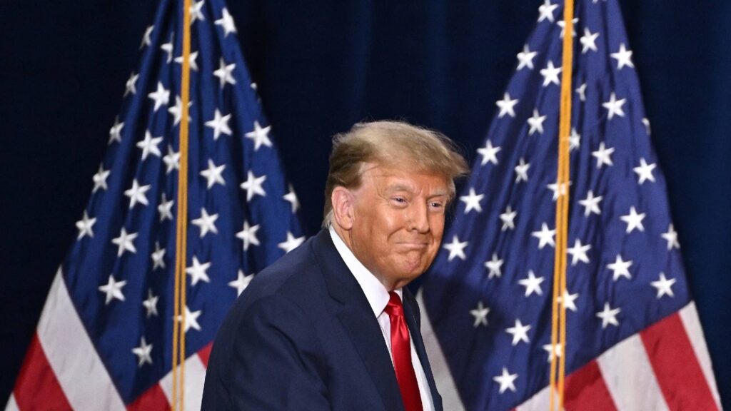 découvrez les relations complexes entre donald trump et l'union européenne, marquées par des tensions politiques, des décisions économiques et des impacts sur la diplomatie internationale. plongez dans l'analyse de cette dynamique fascinante.
