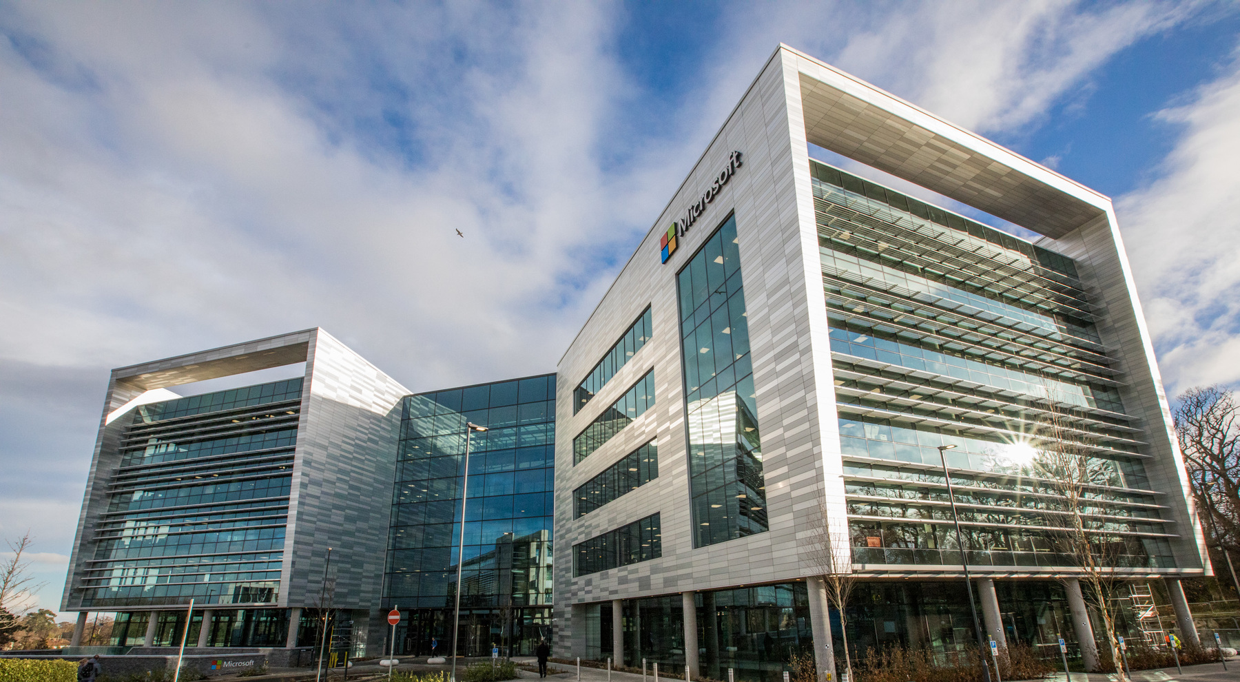 découvrez l'impact et les innovations de microsoft en europe, son rôle dans la transformation digitale et les initiatives locales qui façonnent l'avenir technologique du continent.