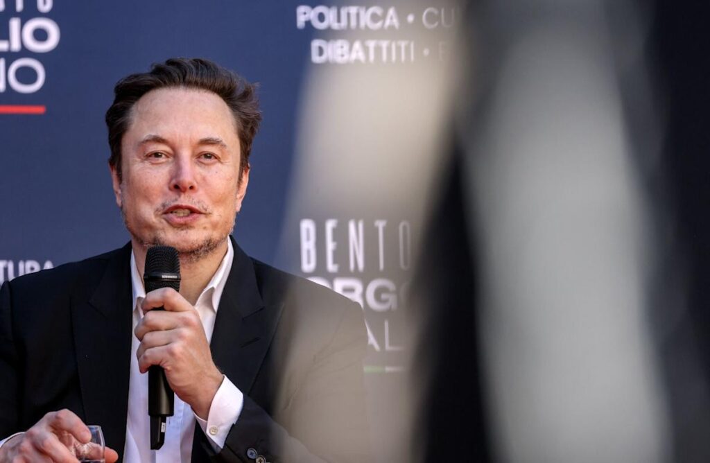 découvrez comment elon musk aligne sa vision technologique avec un investissement de 20 millions de dollars dans xai, la nouvelle entreprise d'intelligence artificielle. explorez les enjeux et les perspectives de cette initiative audacieuse qui pourrait transformer l'avenir de l'ia.
