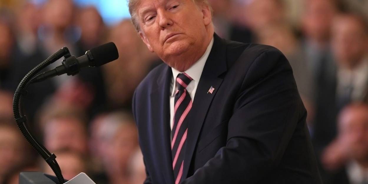 découvrez une analyse approfondie des objectifs économiques de donald trump, explorant ses politiques majeures, leur impact sur l'économie américaine et les conséquences à long terme pour le pays. plongez dans les décisions économiques qui ont marqué sa présidence et les débats qu'elles suscitent encore aujourd'hui.