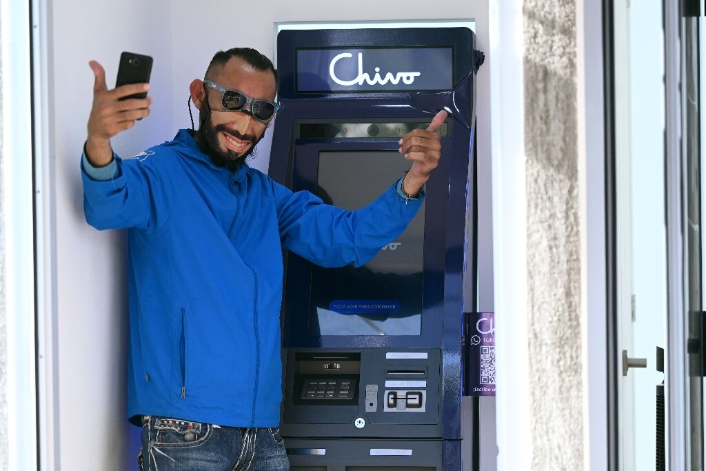 découvrez comment le salvador a adopté le bitcoin comme monnaie légale, transformant son économie et attirant l'attention mondiale sur l'avenir des crypto-monnaies. plongez dans les impacts sociaux, économiques et technologiques de cette initiative audacieuse.