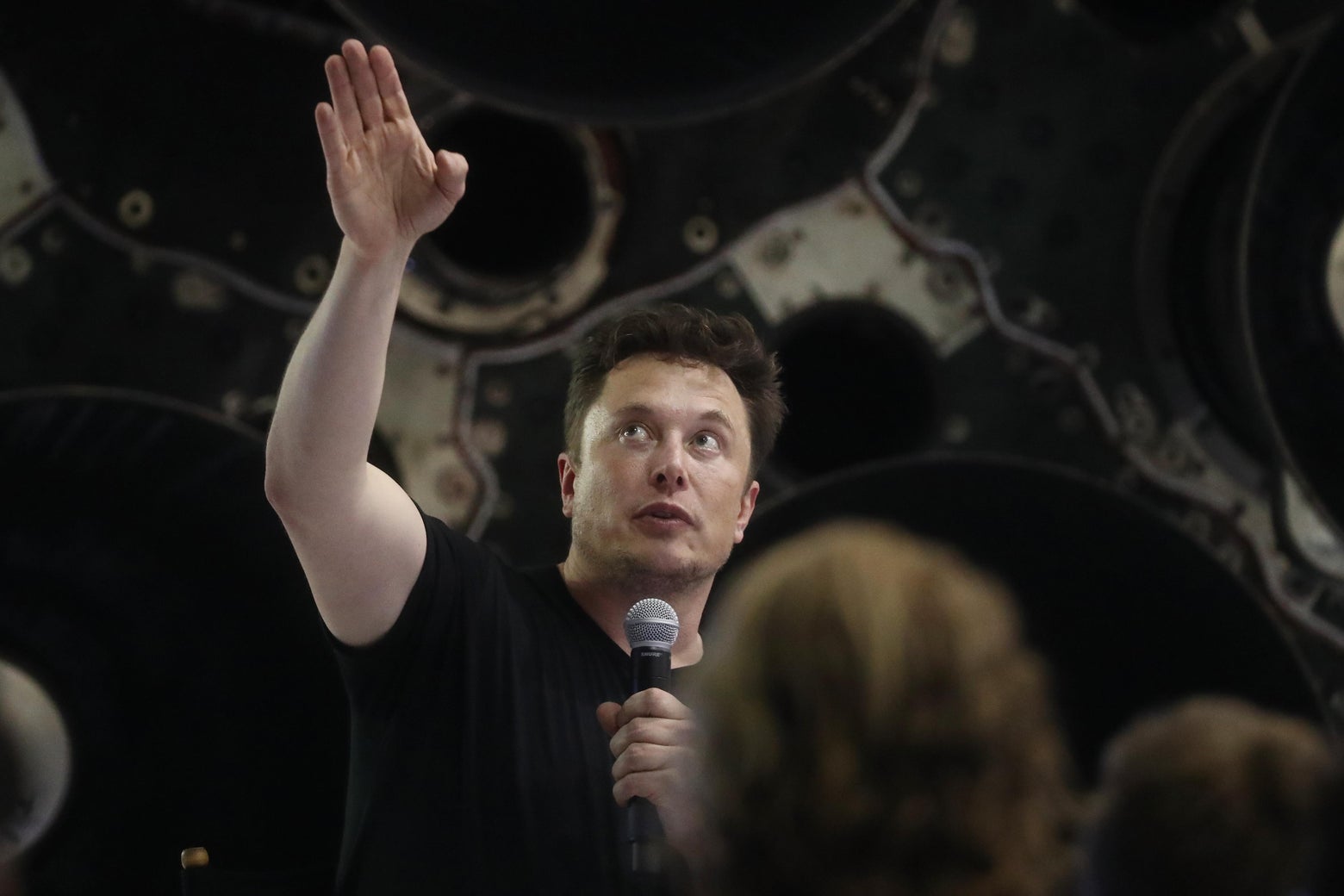 découvrez les inquiétudes récentes concernant elon musk et tesla, explorant les défis financiers, les rumeurs sur l'avenir de l'entreprise et l'impact potentiel sur le marché de l'automobile électrique. restez informé des dernières nouvelles et analysez les implications pour les investisseurs et les consommateurs.