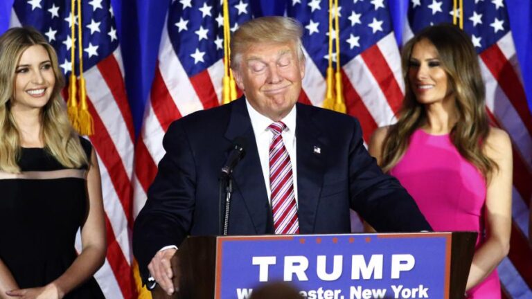 explorez l'analyse percutante de marshall ganz sur le drame américain sous l'ère trump, où les enjeux politiques, sociaux et culturels s'entremêlent. découvrez comment les récits et les mobilisations peuplent le paysage américain contemporain.