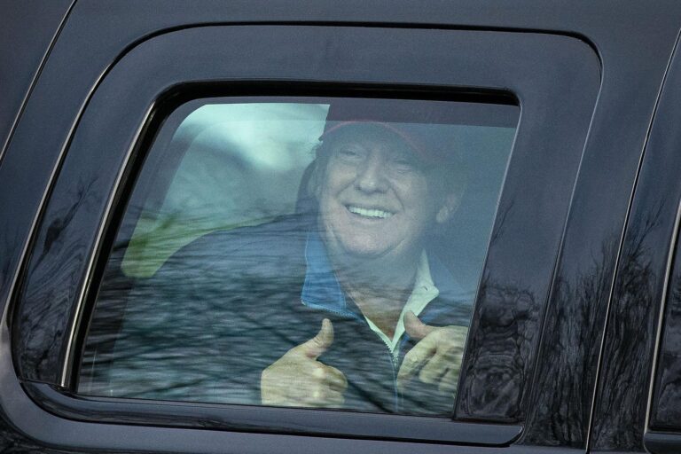 explorez les critiques de donald trump concernant les tricheries dans l'industrie automobile. découvrez ses points de vue sur les pratiques trompeuses et les impacts sur le marché des voitures.