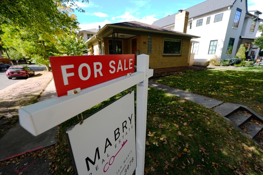 découvrez l'impact des politiques de donald trump sur le marché des crédits immobiliers. analyse des réformes, des taux d'intérêt et des opportunités d'investissement liées à son mandat.