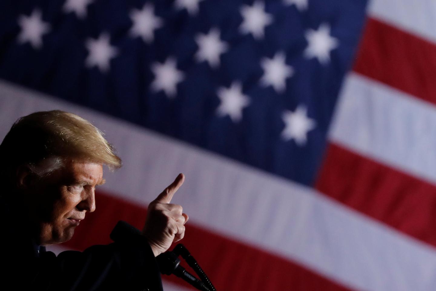 découvrez les réflexions de donald trump sur l'armée et le genre, une analyse approfondie des positions politiques et des déclarations controversées qui façonnent le débat autour de l'égalité et de la défense nationale. une plongée dans l'univers des relations militaires et des enjeux sociétaux actuels.