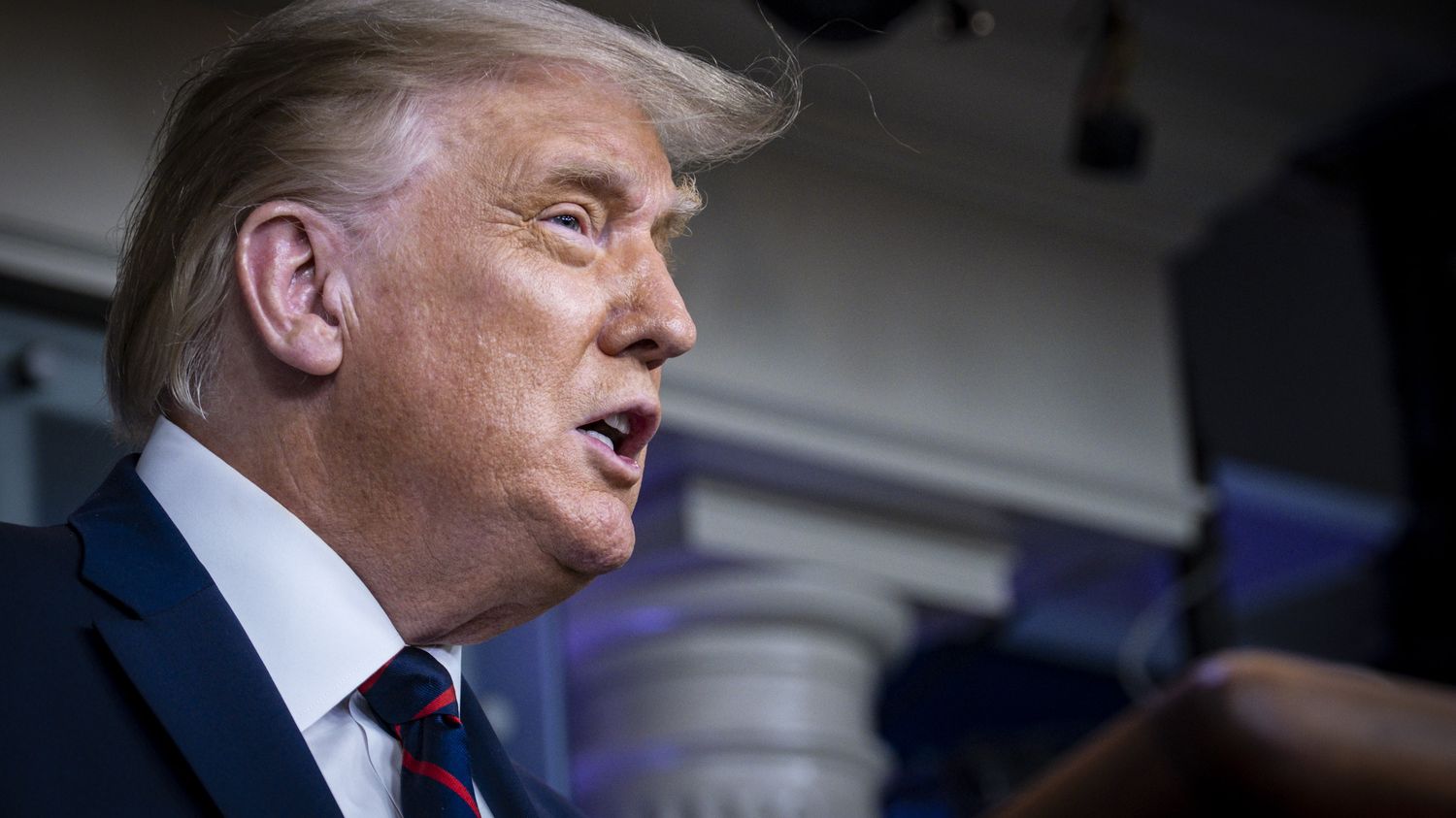 découvrez les révélations étonnantes de donald trump lors de son apparition sur l'émission 'c à vous'. des discussions franches et des moments inattendus qui vous plongeront dans l'univers fascinant de l'ex-président américain.