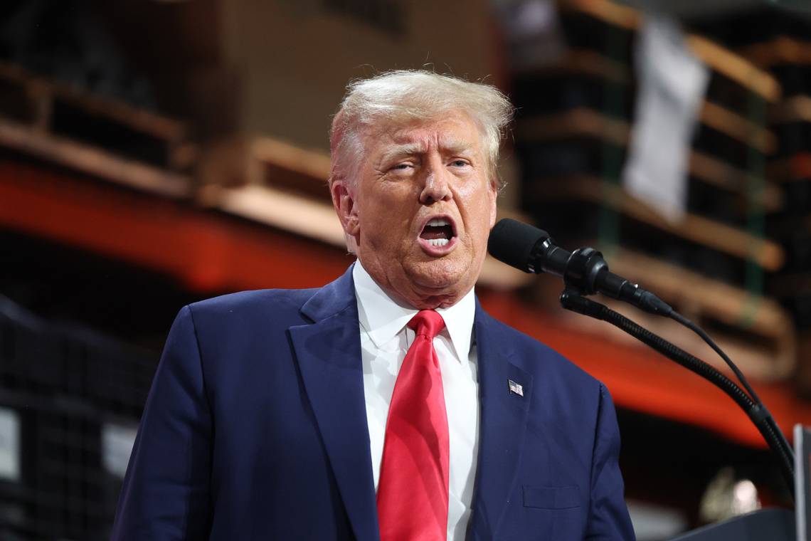 découvrez l'effondrement de la popularité de donald trump aux états-unis, analysant les causes profondes, les conséquences politiques et l'impact sur l'électorat à travers des données récentes et des études d'opinion.