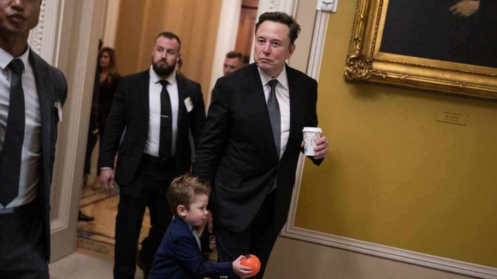 découvrez les raisons et les implications du départ d'elon musk du gouvernement. cette décision suscite des débats et pourrait avoir des conséquences significatives sur ses projets futurs et sur le paysage technologique.