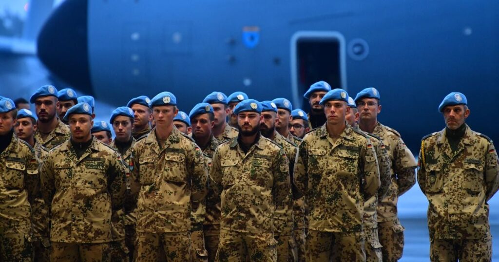 découvrez l'histoire fascinante des anciens noms de bases militaires en france. plongez dans le passé et explorez l'évolution des dénominations, où chaque nom raconte une histoire unique.