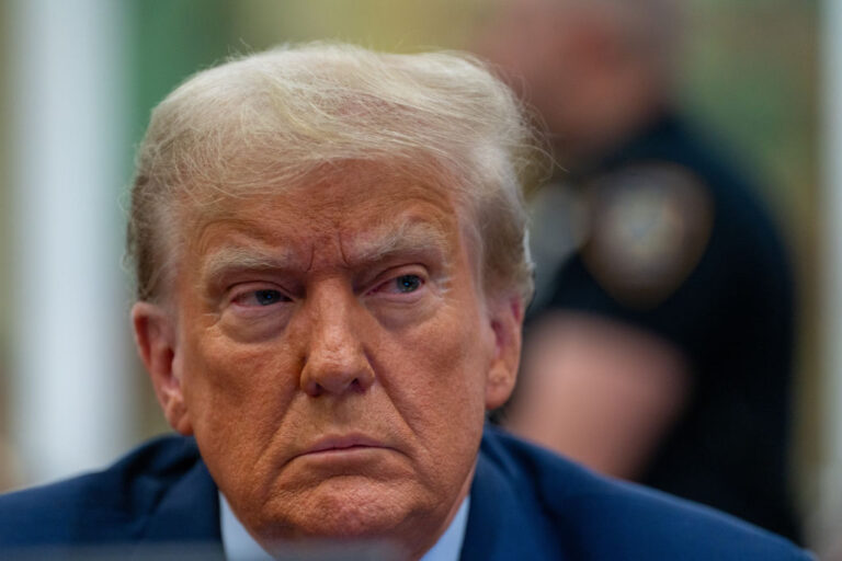 découvrez comment donald trump a annulé l'exigence d'avortement en cas d'urgence, un sujet controversé qui suscite de vives réactions. explorez les enjeux politiques et sociaux de cette décision qui marque un tournant dans la législation sur le droit à l'avortement.