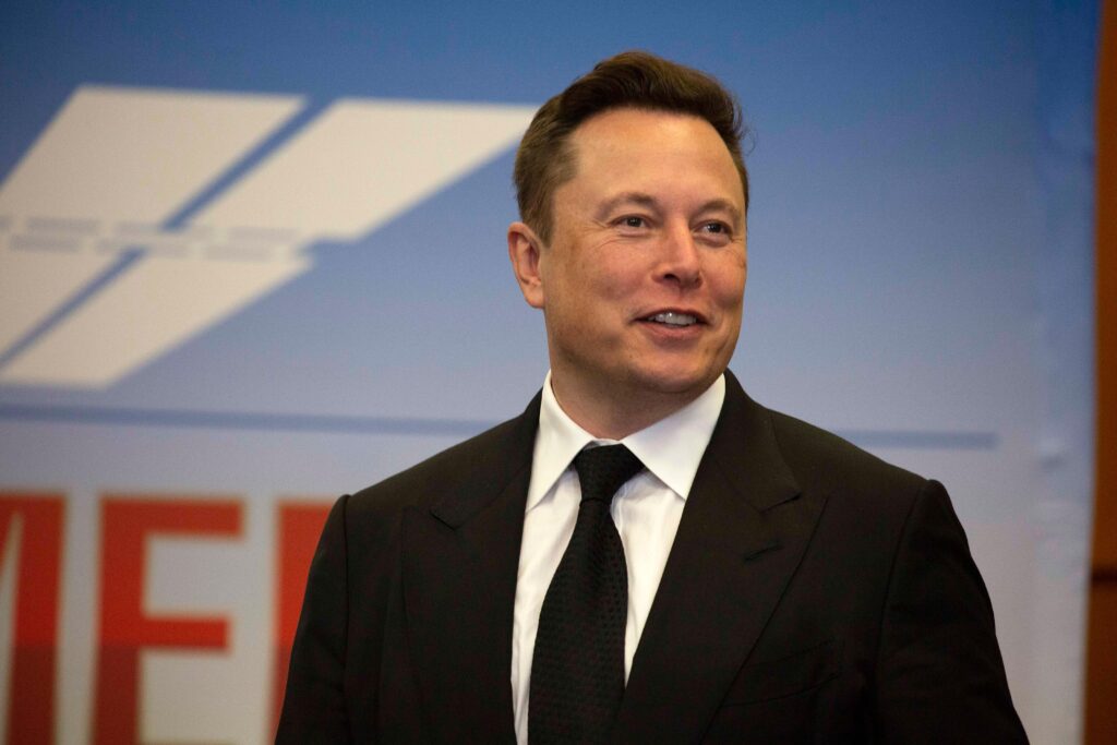 elon musk annonce la réouverture d'un réseau social disparu, suscitant l'excitation et la curiosité des internautes. découvrez les détails de ce projet audacieux et ce qu'il pourrait signifier pour l'avenir des plateformes sociales.