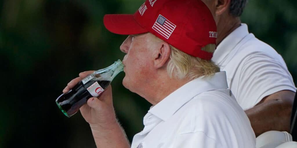 découvrez l'annonce surprenante de trump concernant le retour de coca-cola au sucre de canne. une décision qui pourrait redéfinir la recette emblématique de la célèbre boisson. restez informé des dernières nouvelles et des réactions autour de ce changement sucré !