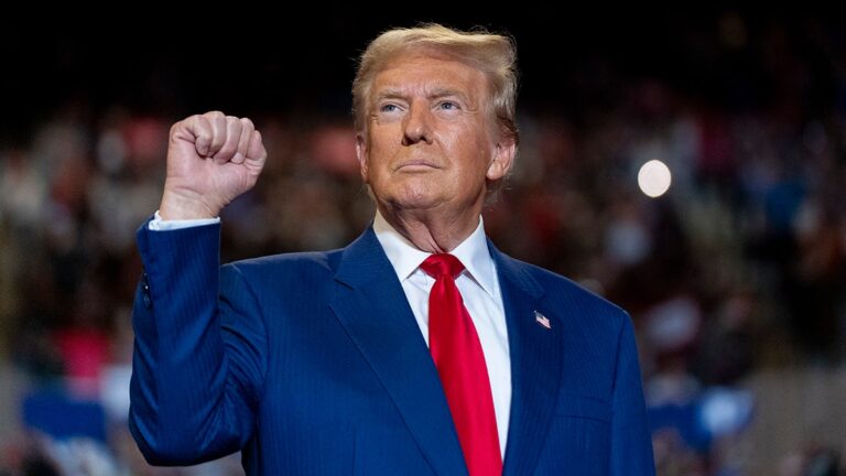 découvrez comment donald trump influence le marché des cryptomonnaies et quelles sont ses positions sur le bitcoin, l’ethereum et les autres devises numériques en 2024.