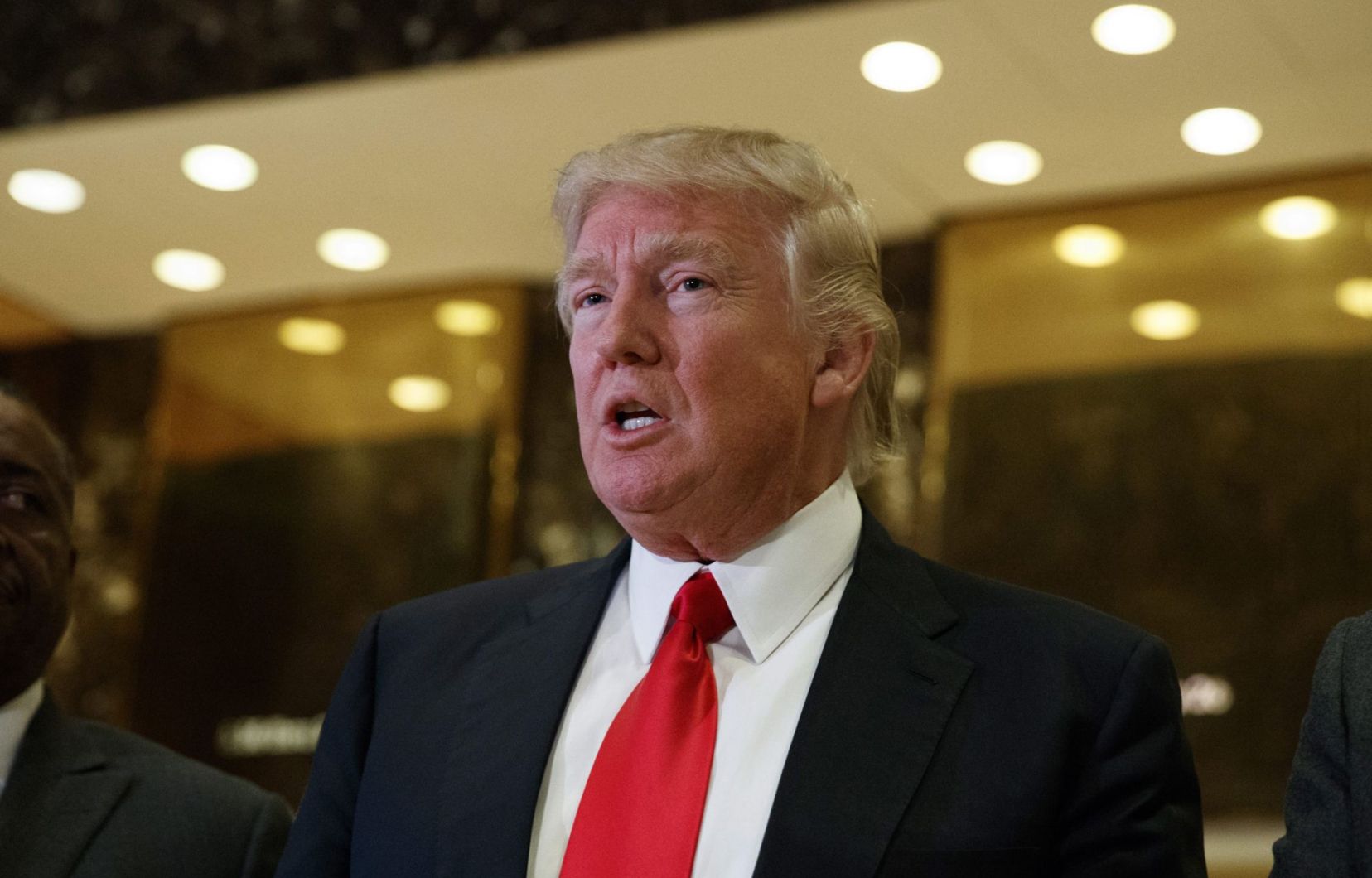découvrez les principaux désaccords de donald trump concernant la politique internationale, ses décisions controversées et leur impact sur les relations diplomatiques mondiales.