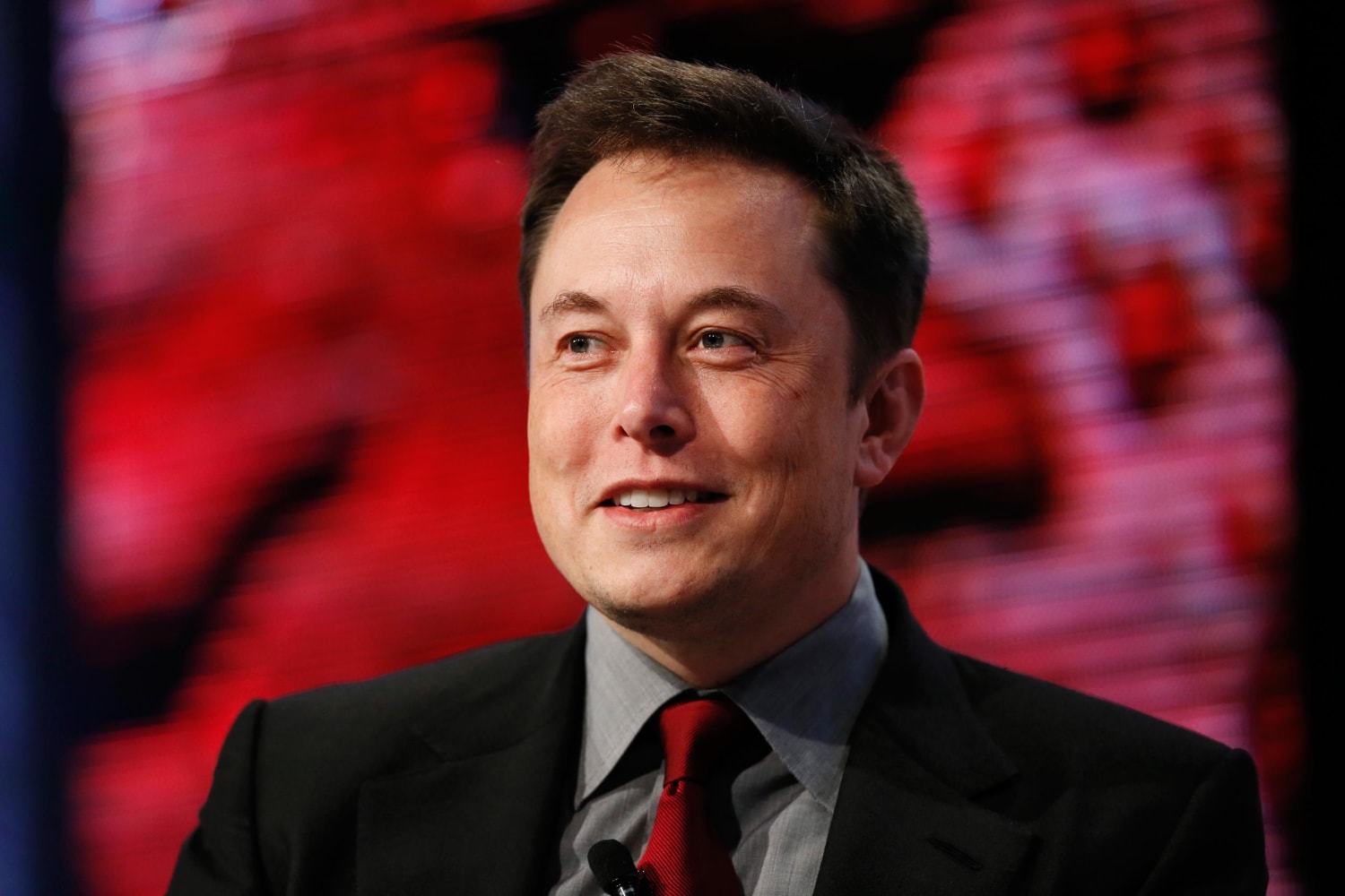 découvrez comment elon musk révolutionne le secteur des paiements à travers ses innovations, ses entreprises et sa vision du futur des transactions financières.