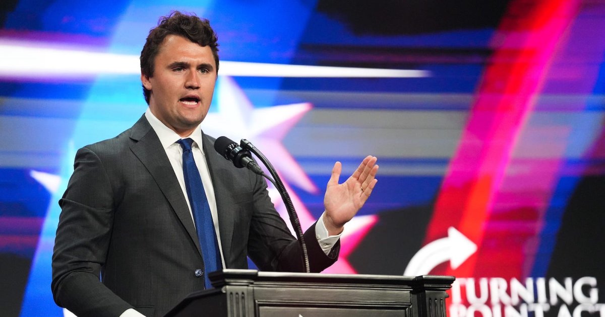 rendez hommage à charlie kirk à travers cet article dédié à son parcours, ses idées et son impact dans le débat public. découvrez son engagement, ses prises de position et son influence sur la scène politique américaine actuelle.