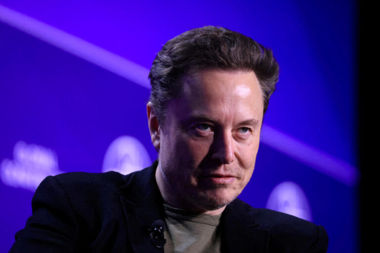 découvrez comment elon musk pourrait révolutionner l'expérience wifi à bord des avions air france grâce à ses innovations technologiques et à la connectivité satellite de starlink.