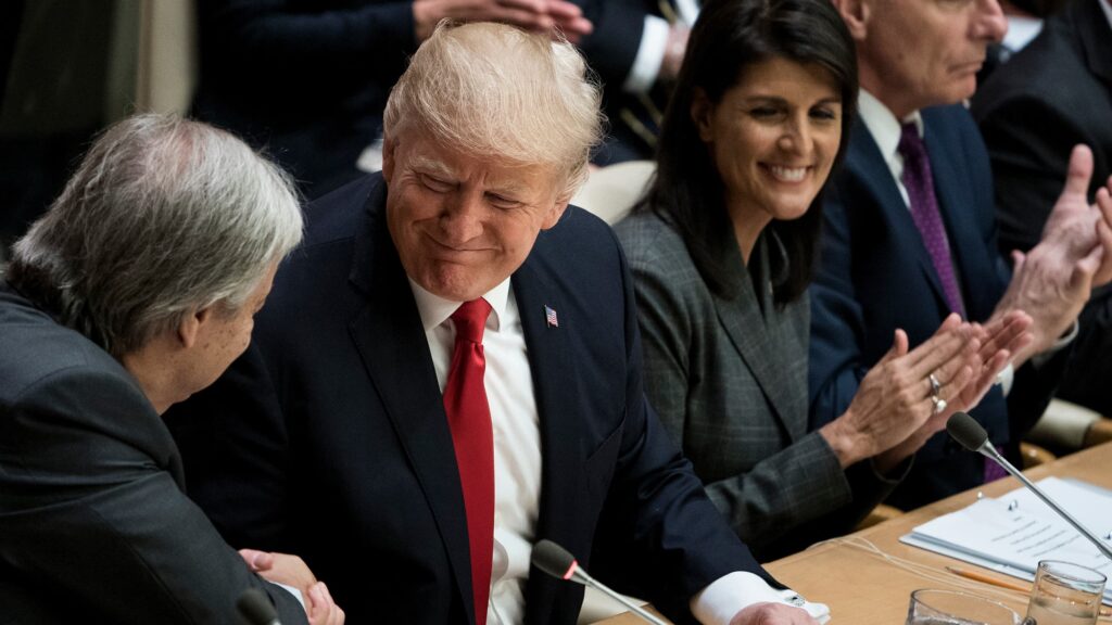 découvrez comment la stratégie de donald trump à l'onu influence les relations internationales, ses discours percutants et l'impact de ses décisions sur la diplomatie mondiale.