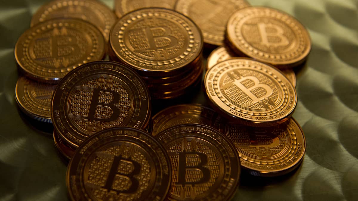 découvrez comment les médias traitent le bitcoin : analyse des tendances, enjeux et influence sur l'opinion publique. comprenez le rôle du traitement médiatique dans l'évolution de la cryptomonnaie.