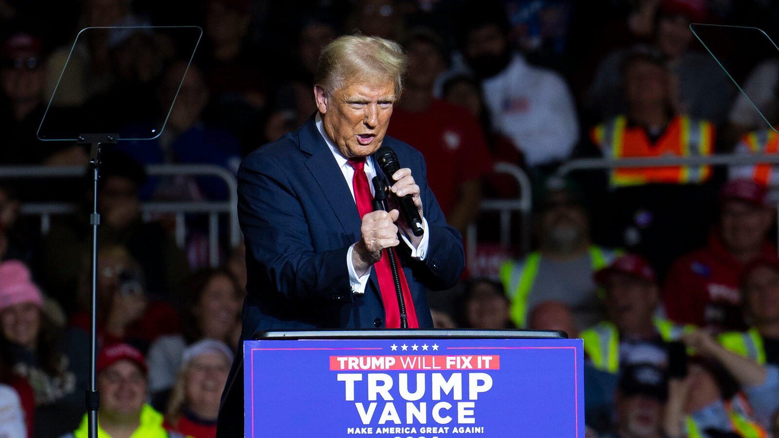 découvrez comment la politique de donald trump a influencé le secteur du pétrole, les prix mondiaux et l'industrie énergétique américaine. analyse des enjeux et des impacts.
