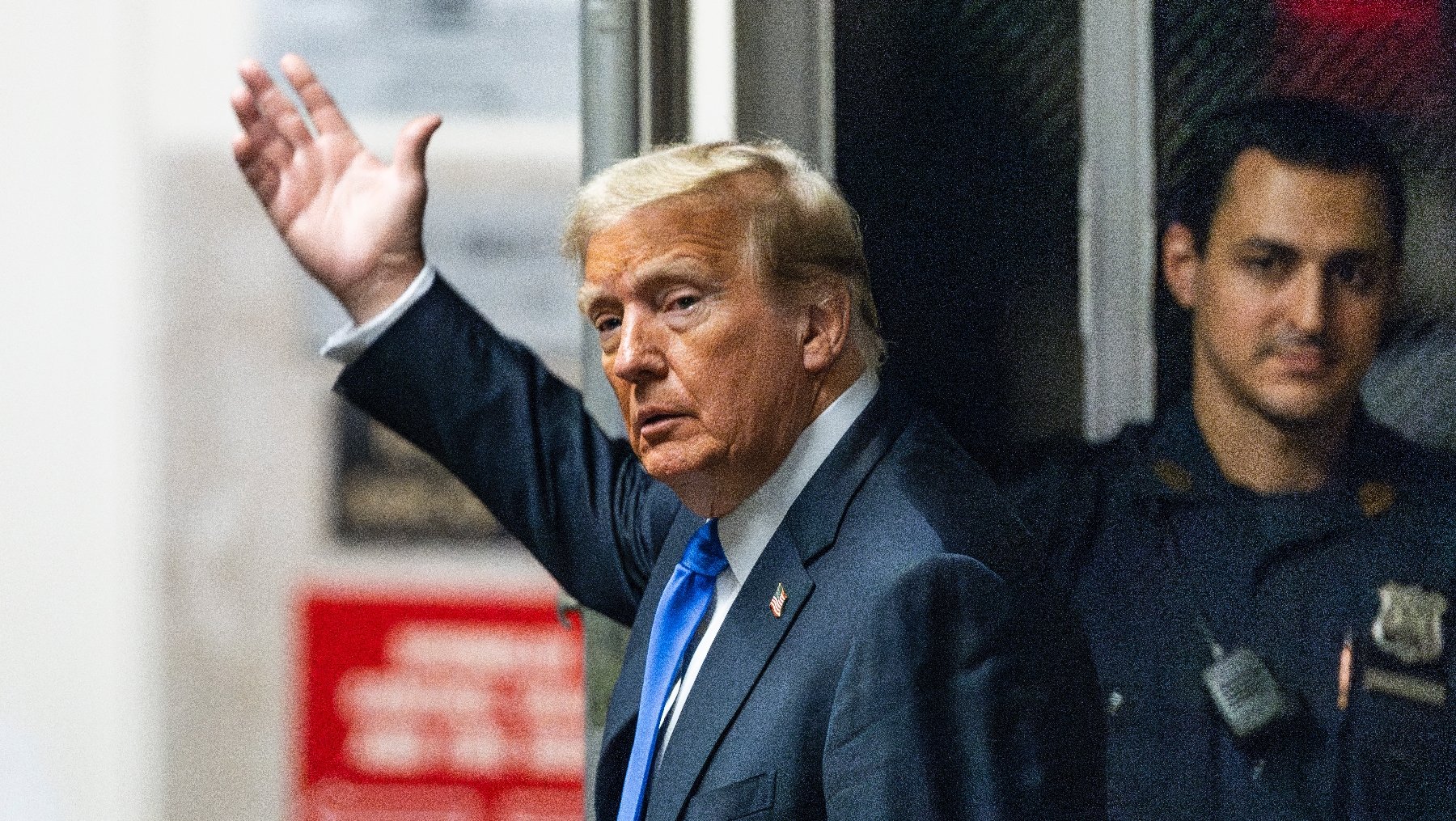 découvrez comment la vision américaine de donald trump façonne la politique, l'économie et les relations internationales. analyse de ses priorités, stratégies et impacts sur les états-unis et le monde.