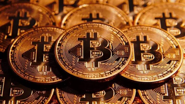 découvrez si le bitcoin ou l'or constitue la meilleure valeur refuge pour protéger votre patrimoine face aux incertitudes économiques. analyse des avantages et inconvénients de chaque option.