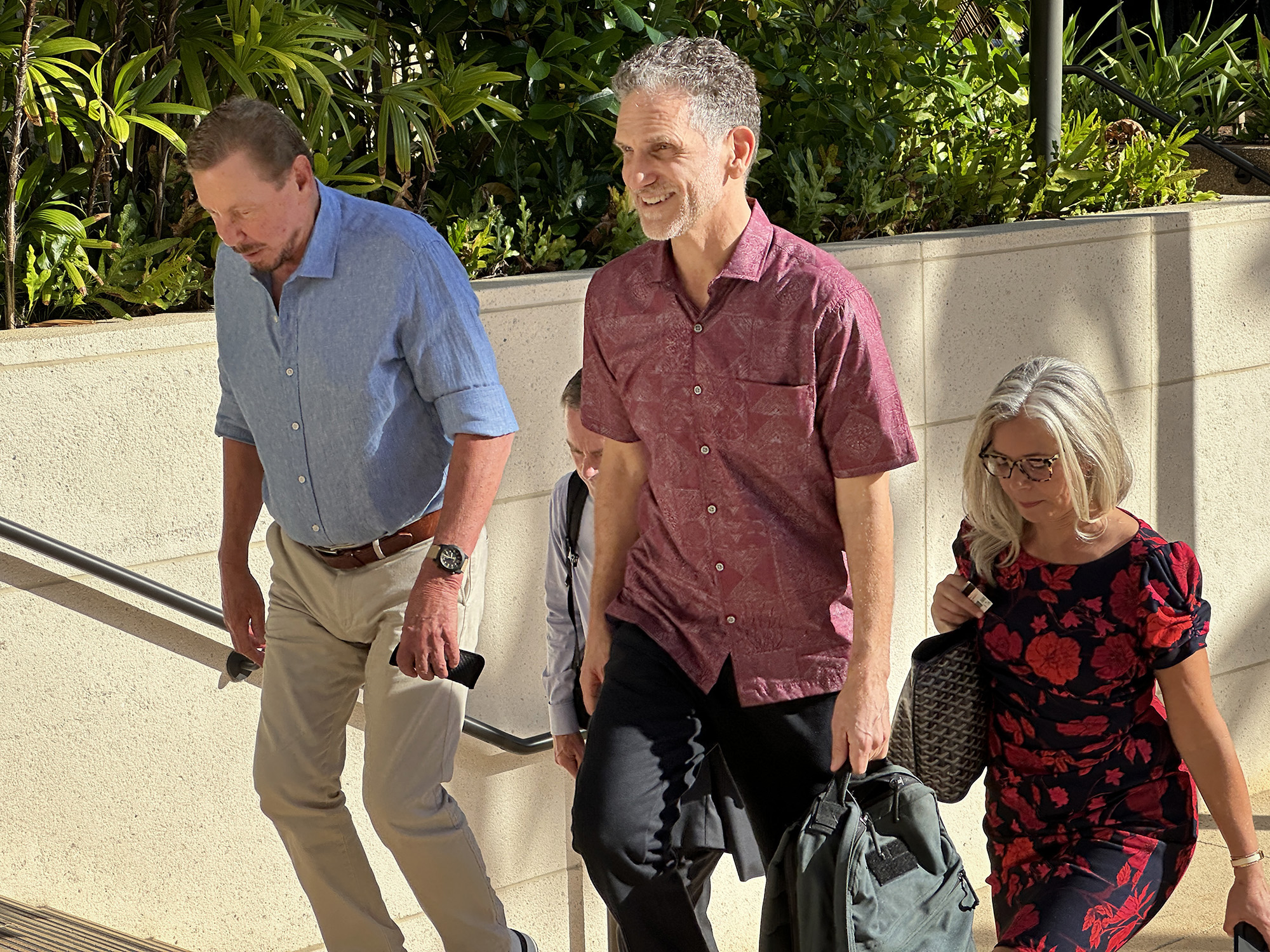 découvrez le point de vue et les liens entre ellison et trump, leur influence politique, ainsi que les enjeux liés à leurs collaborations et différends.