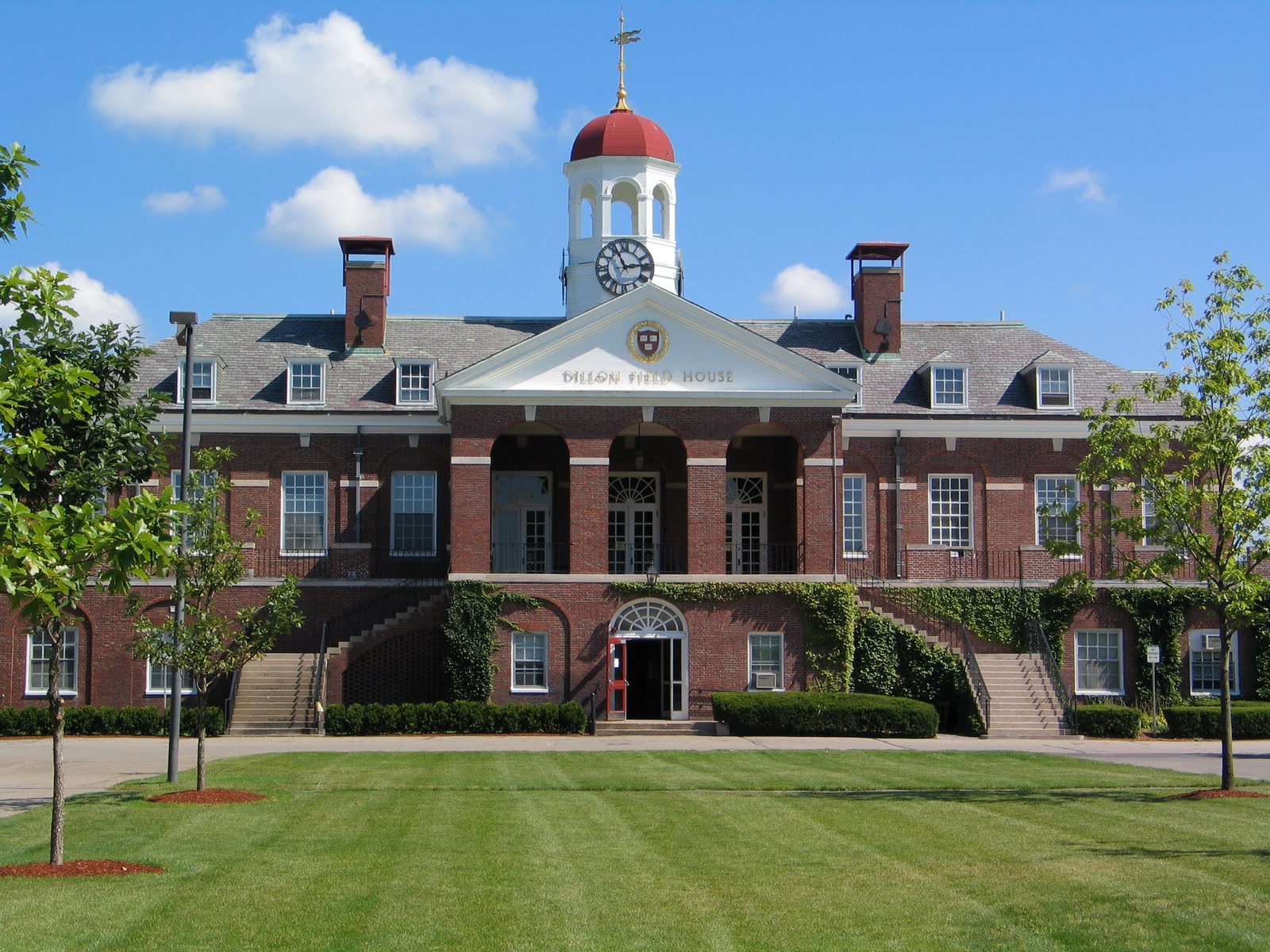 découvrez les relations complexes entre l'université de harvard et donald trump : analyses, faits marquants et impacts sur le paysage académique et politique.