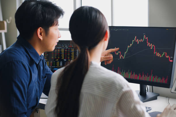 découvrez pourquoi certains investisseurs choisissent de rester sans bitcoin et explorent d'autres opportunités pour diversifier leurs portefeuilles en toute sécurité.