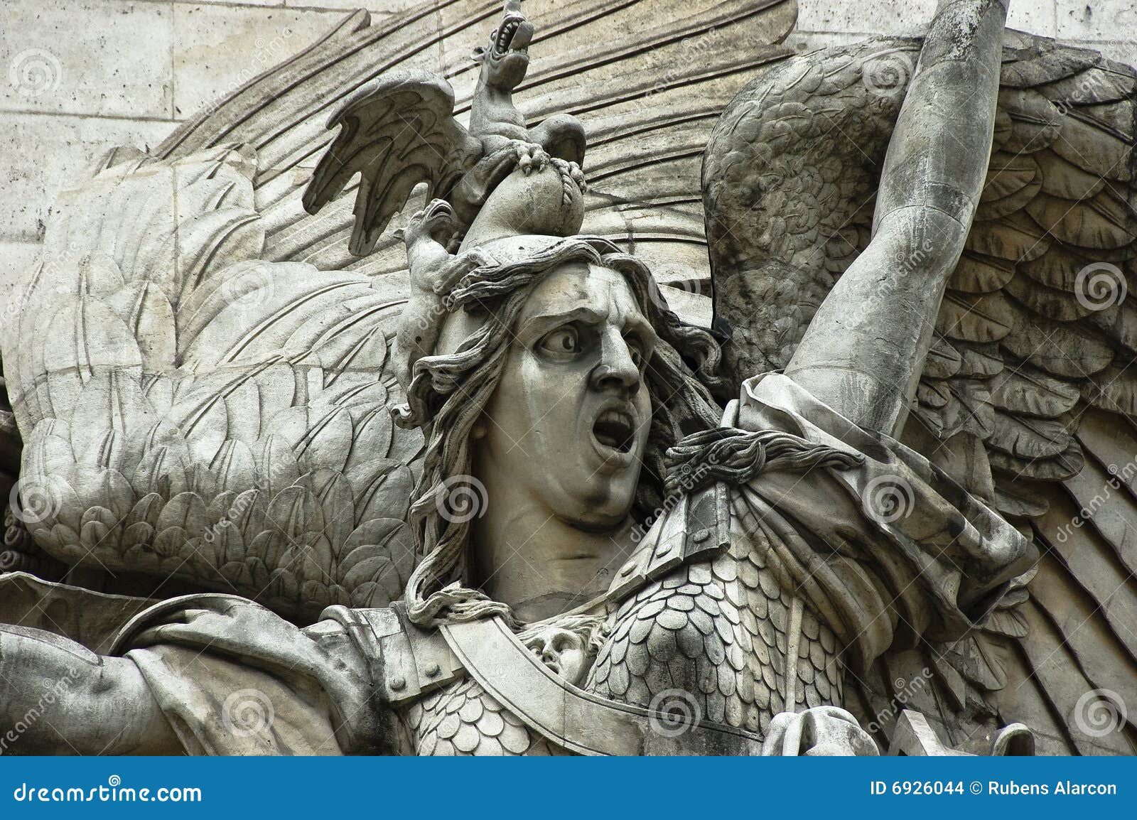 découvrez l'histoire et la signification du monument du triomphe aux états-unis, symbole national majeur célébrant les victoires et l'héritage américain. informations, curiosités et conseils pour votre visite.