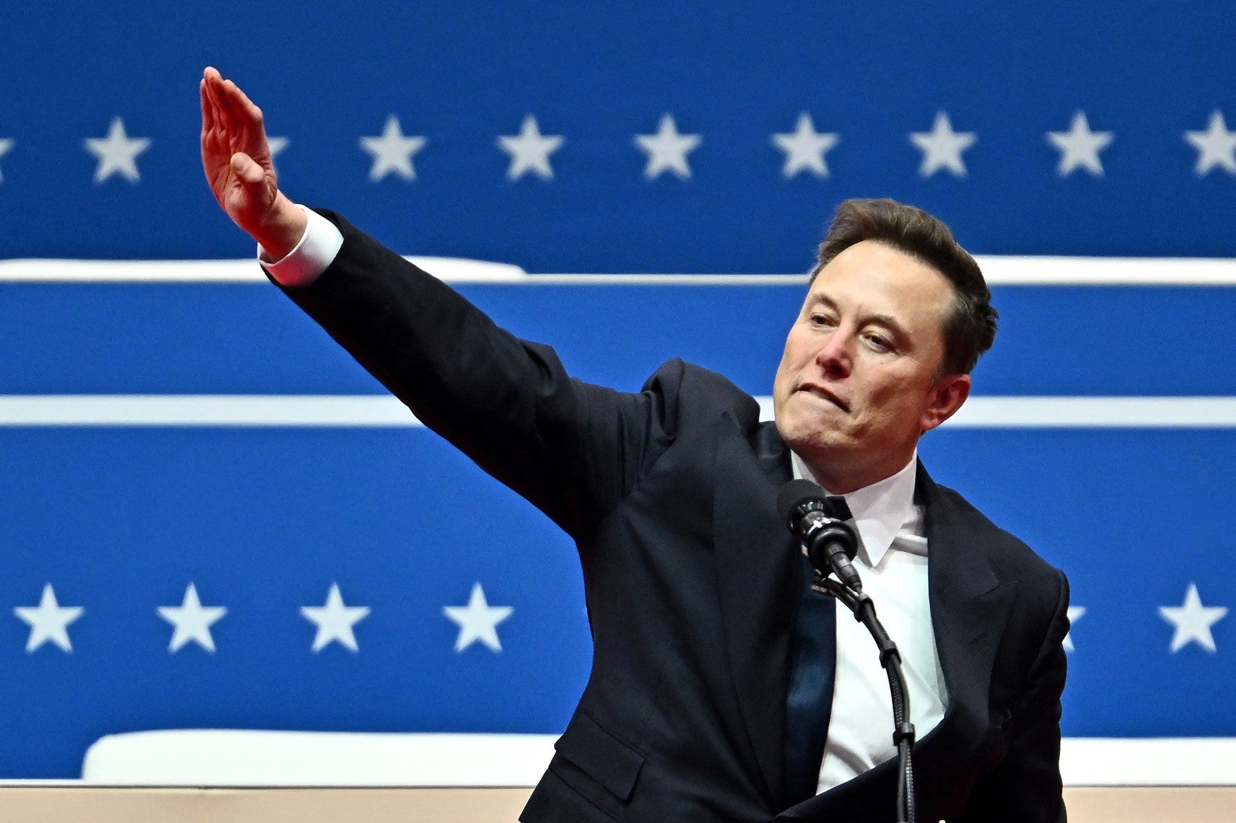 découvrez l'affrontement inédit entre elon musk et netflix, une analyse complète de leur duel stratégique dans l'industrie du divertissement et des technologies.