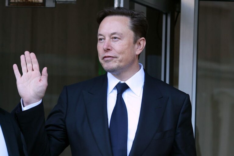 découvrez les propos d'elon musk qui prédit une possible guerre civile au royaume-uni. analyse des déclarations et de leurs impacts sur la société et la politique britannique.