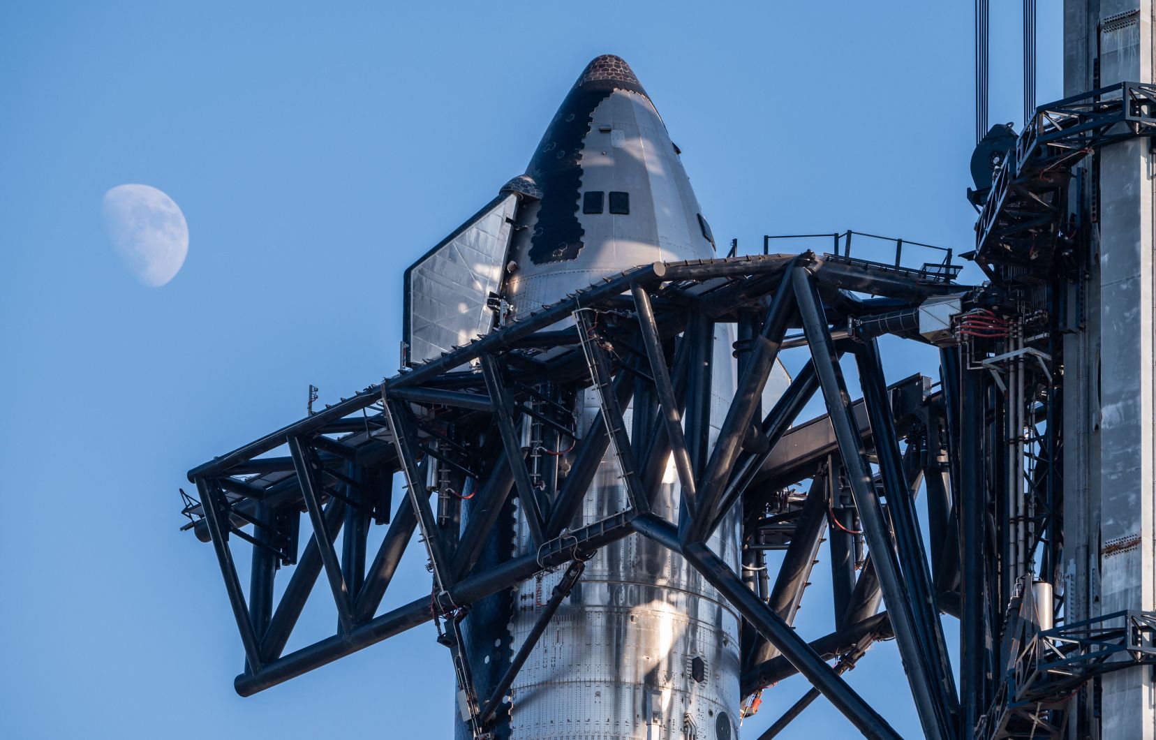 découvrez comment spacex attire les investisseurs grâce à son projet révolutionnaire starship. analyse des opportunités, des enjeux financiers et du futur de l’exploration spatiale privée.