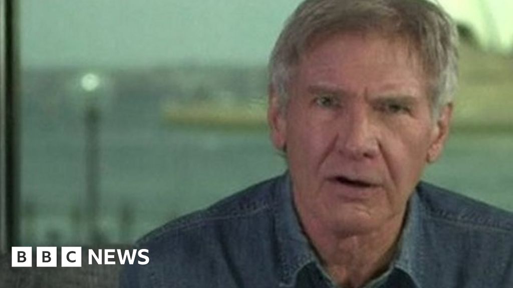 découvrez pourquoi harrison ford exprime ses inquiétudes à propos de donald trump et partage son point de vue sur l'impact de l'ancien président américain.