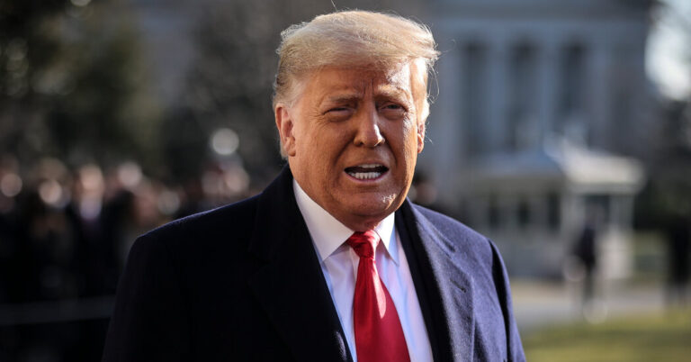 trump accorde la grâce présidentielle à un assaillant impliqué dans l'assaut du capitole, suscitant de vives réactions et controverses.