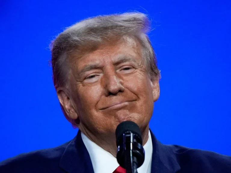 affaire epstein : donald trump publie de nouveaux documents partiels dévoilant des informations inédites et suscitant de nombreuses réactions.