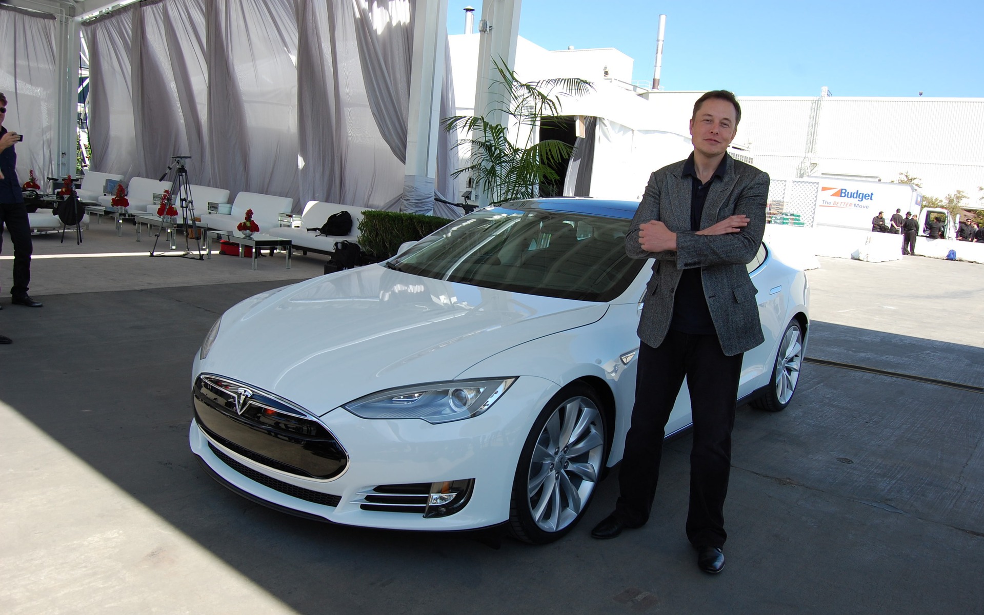 découvrez pourquoi cette année est une période révolutionnaire pour tesla et elon musk, avec des innovations majeures et des avancées technologiques qui redéfinissent l'industrie automobile.