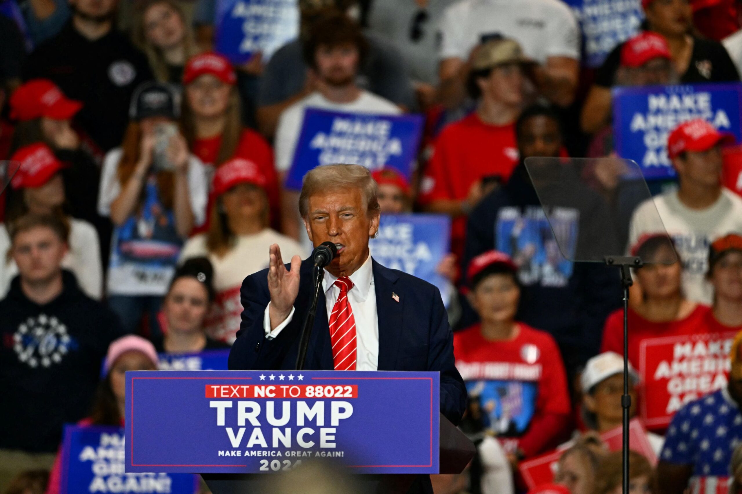 analyse du déclin inévitable de donald trump, ses conséquences politiques et l'impact sur l'avenir des états-unis.