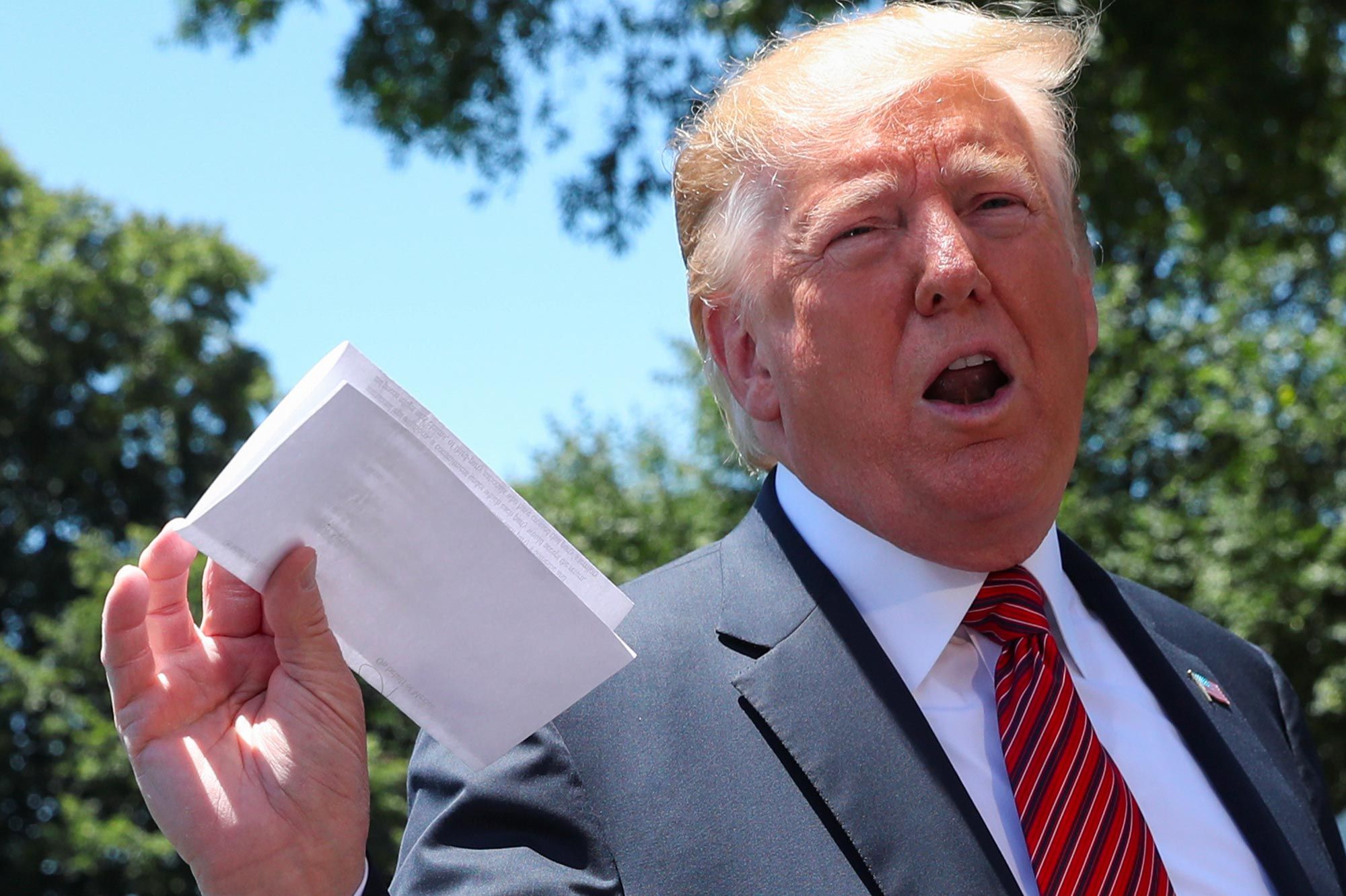 les démocrates craignent un échec majeur après l'ère trump, face aux défis politiques et sociaux à venir.