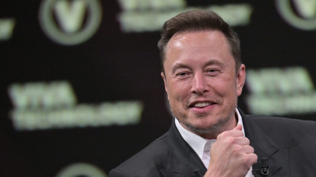 elon musk affirme officiellement que twitter lui appartient, marquant un changement majeur dans la gestion de la plateforme sociale.