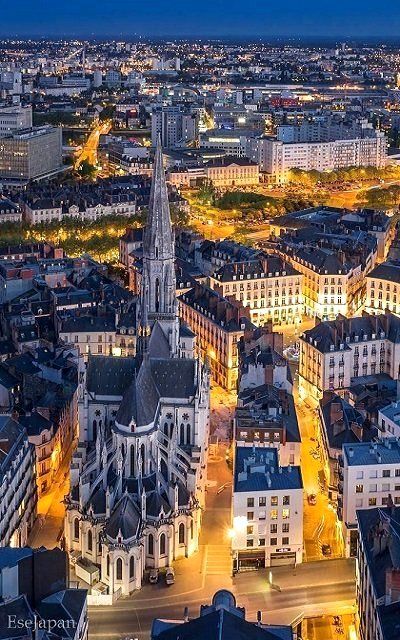 nantes : six interpellations ont eu lieu suite à une rixe entre militants aux opinions opposées. découvrez les détails de cet incident et les réactions locales.