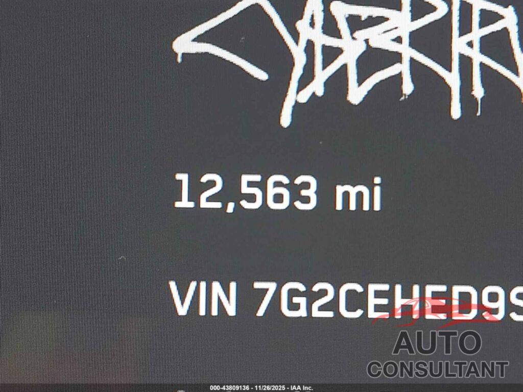 découvrez pourquoi la sécurité entre tesla et motos semble impossible à garantir, et les risques associés à leur coexistence sur la route.