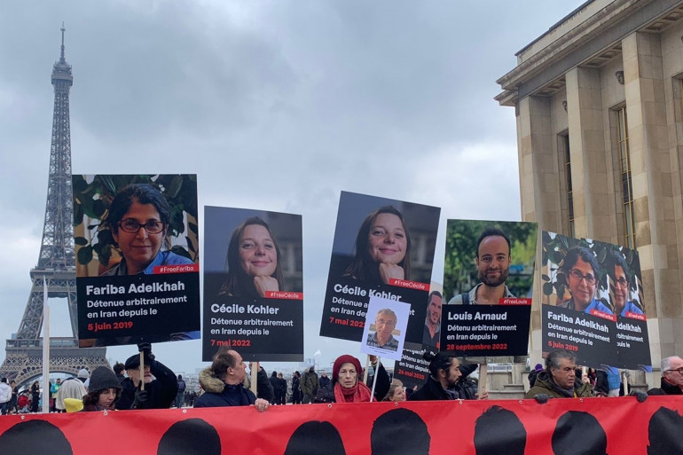 découvrez comment la répression en iran affecte l'utilisation du bitcoin, engendrant une désillusion parmi les utilisateurs et investisseurs dans ce contexte difficile.