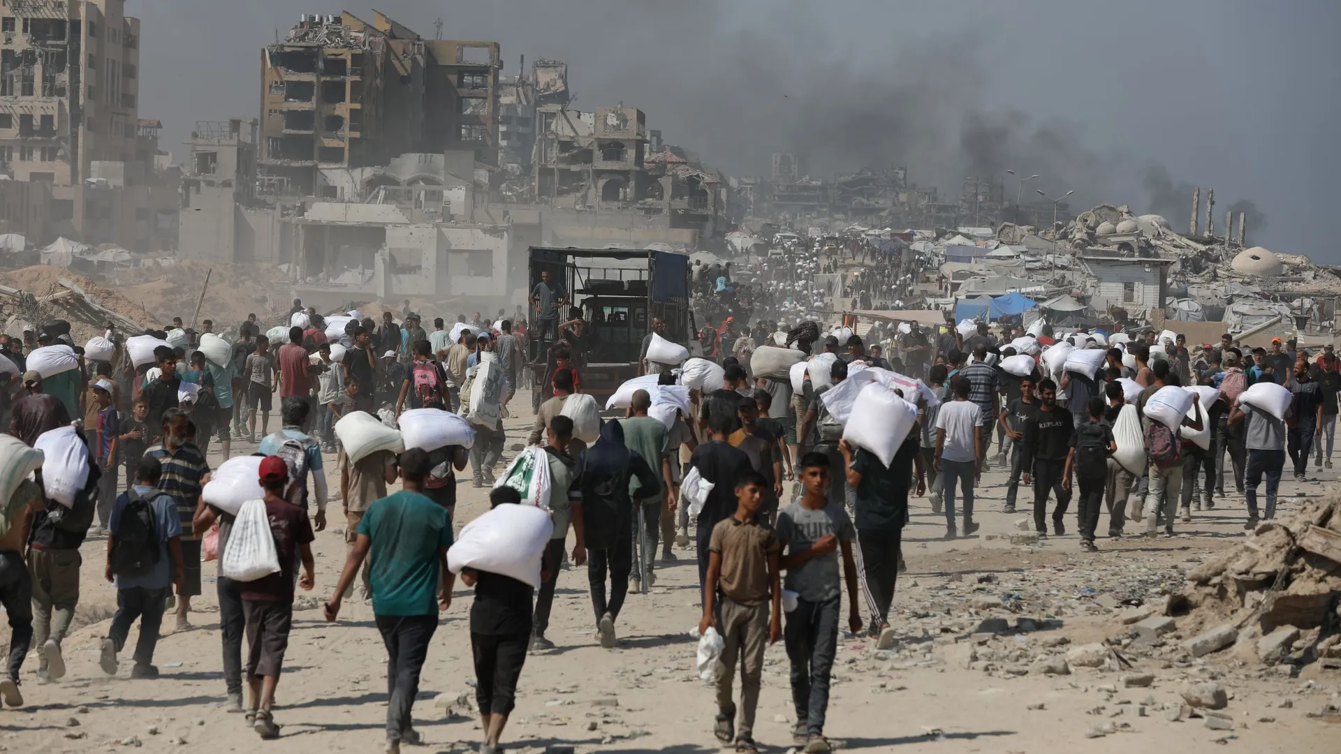 la fortune d'elon musk atteint 800 milliards de dollars grâce au succès de xai, consolidant sa place parmi les personnes les plus riches du monde.