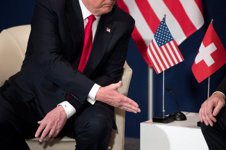 découvrez les moments clés du discours de trump à davos, avec les points forts et les messages importants prononcés lors de cet événement mondial.